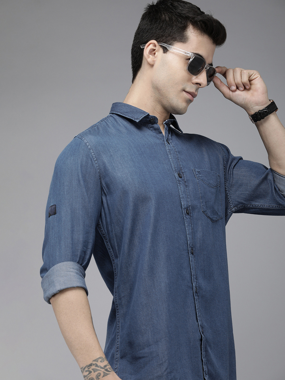

VAN HEUSEN DENIM LABS Men Navy Blue Slim Fit Casual Shirt