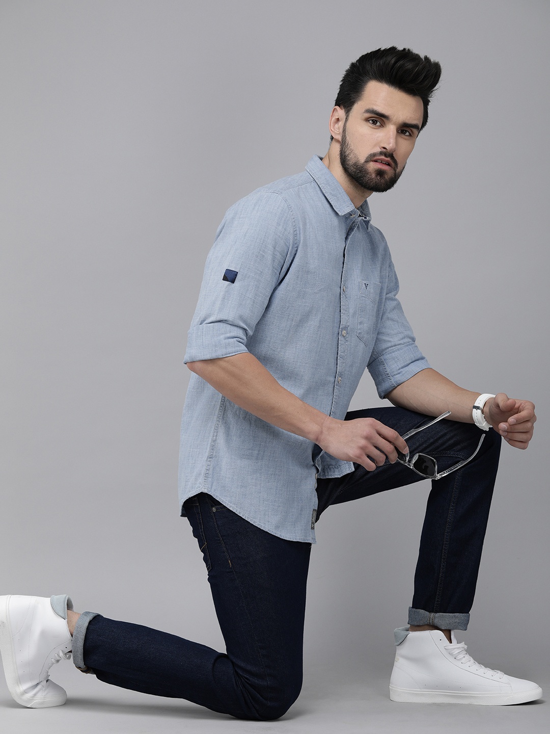 

VAN HEUSEN DENIM LABS Men Blue Slim Fit Solid Pure Cotton Casual Shirt