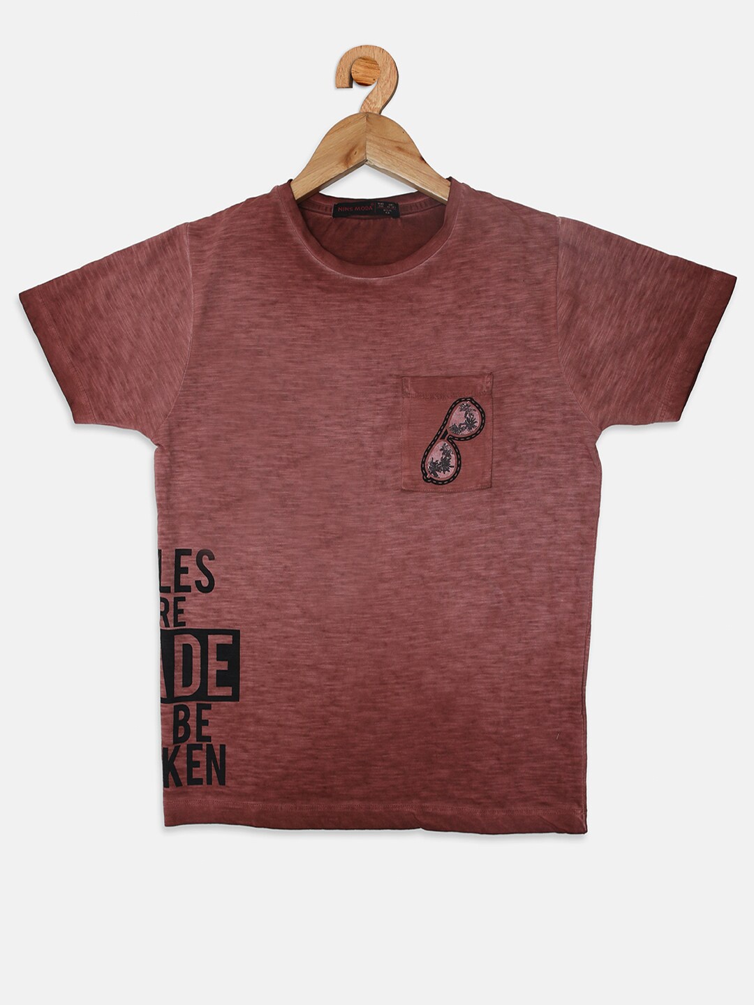 

Nins Moda Boys Red Typography Printed T-shirt