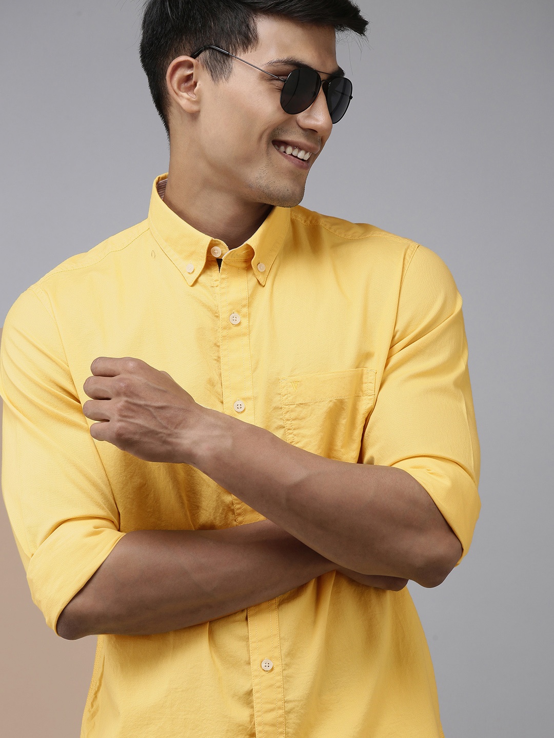 

Van Heusen Sport Men Yellow Slim Fit Pure Cotton Casual Shirt