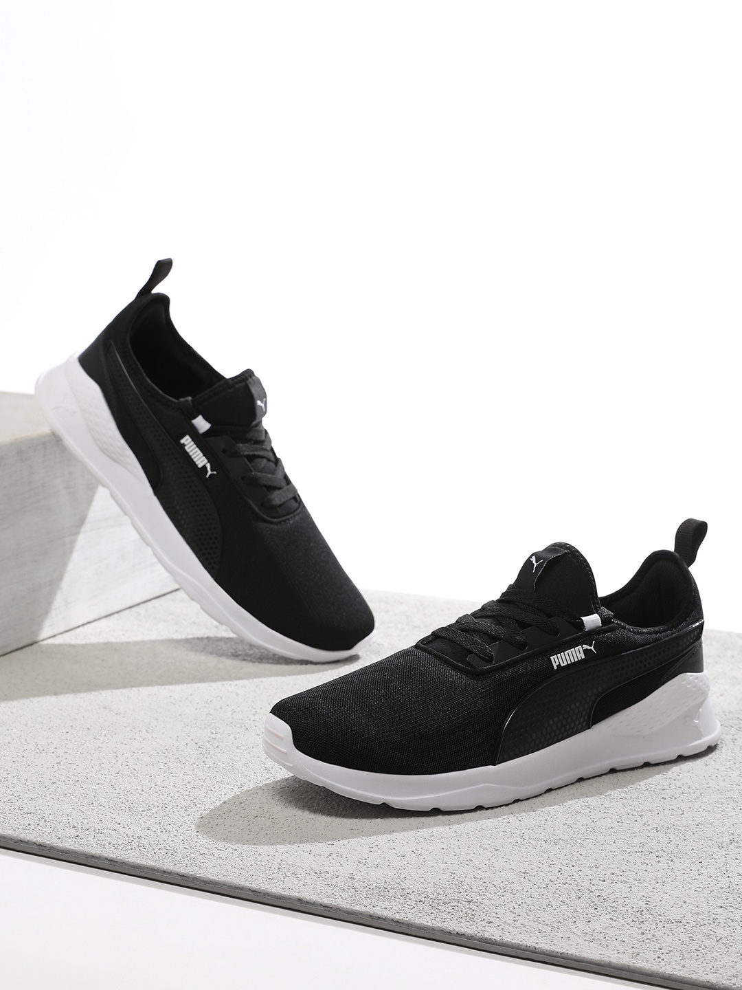 

Puma Unisex Black Crafty Sneakers
