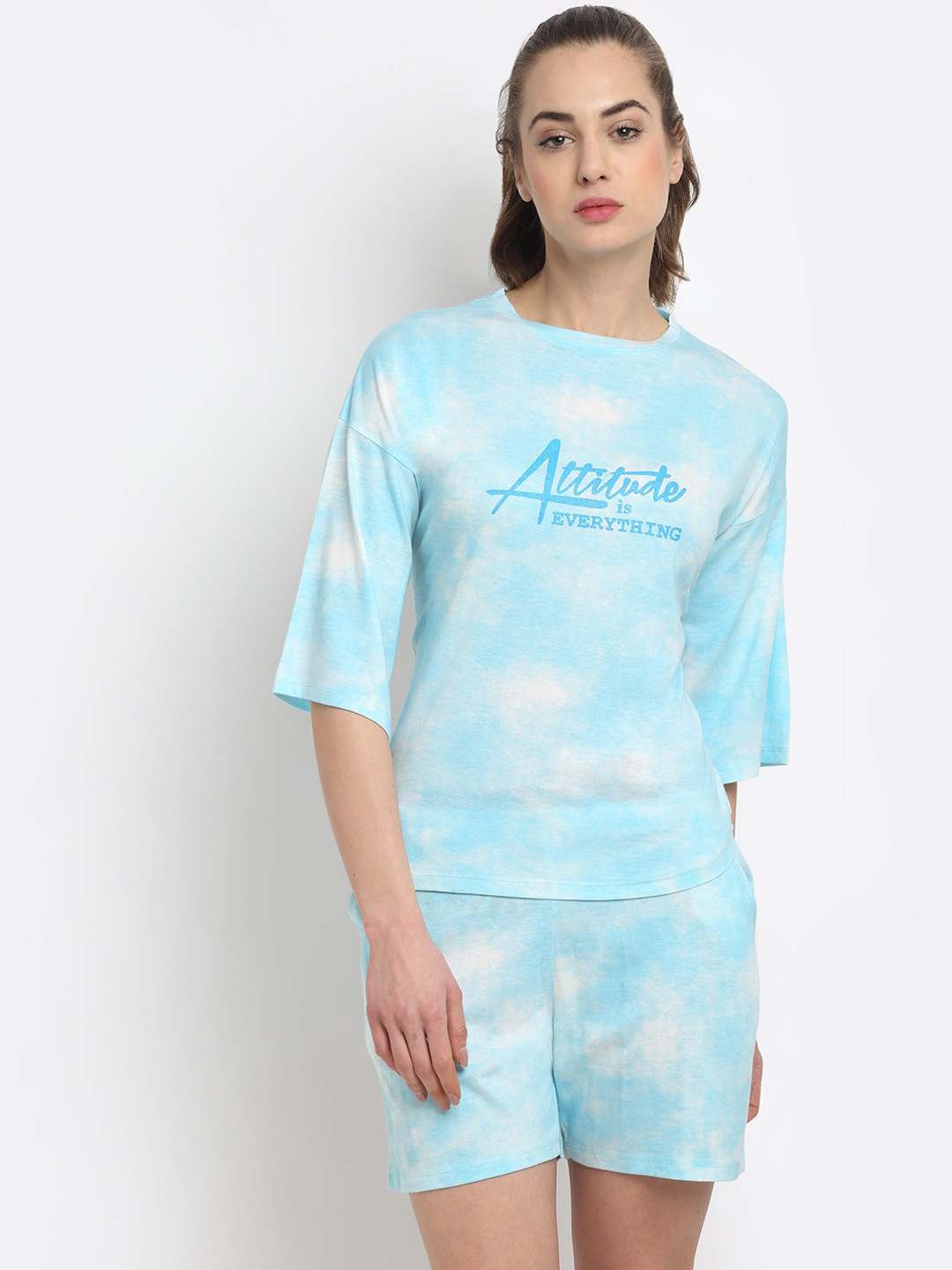 

Kanvin Women Turquoise Blue & White Tie & Dye Printed Night suit