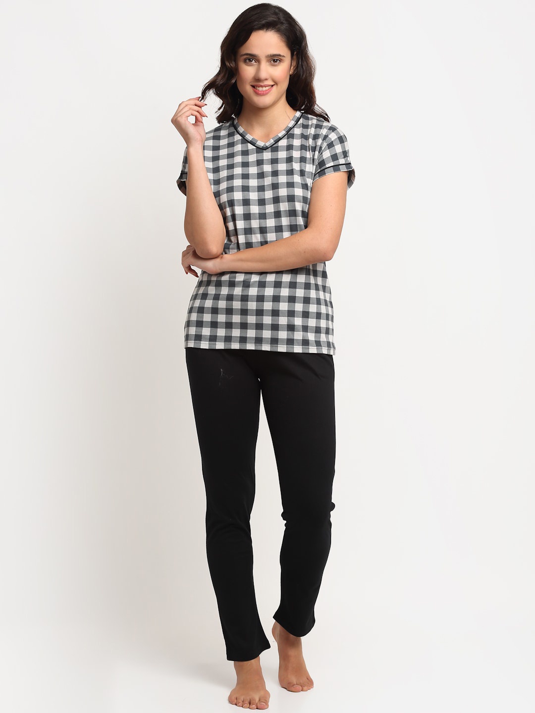 

Kanvin Women Black & White Checked Pure Cotton Night suit