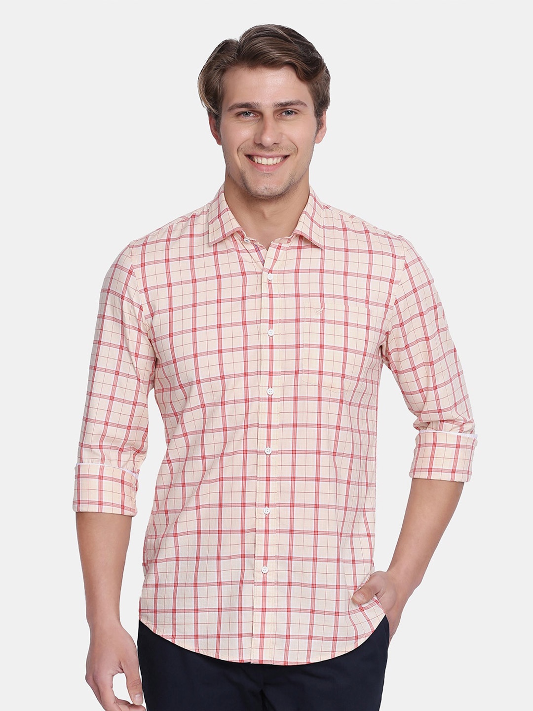 

Blackberrys Men Peach-Coloured India Slim Fit Checked Casual Shirt