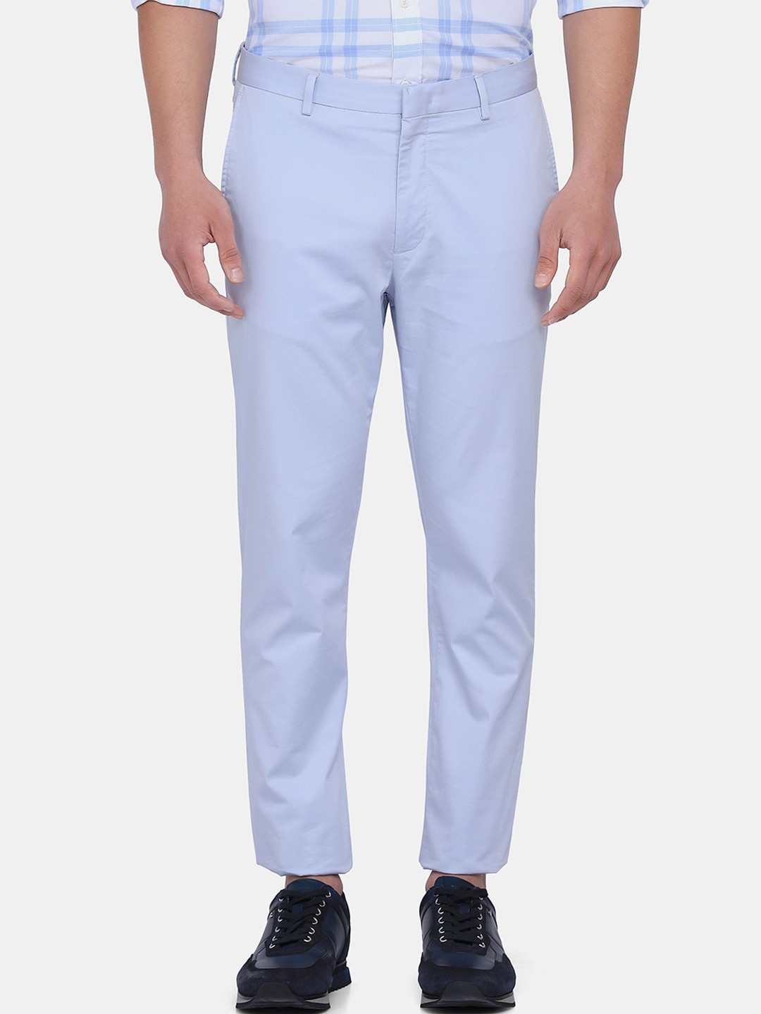 

Blackberrys Men Blue Solid Arise Regular Fit Trousers