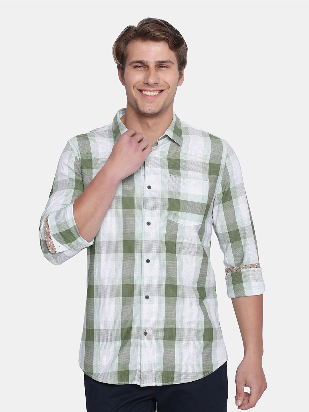 

Blackberrys Men Olive Green India Slim Fit Checked Casual Shirt