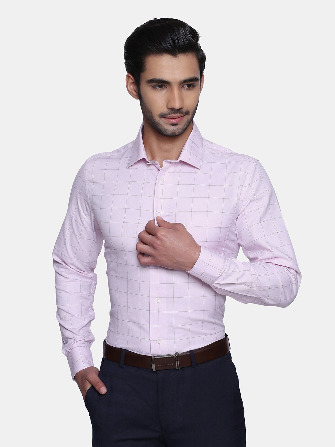 

Blackberrys Men Pink India Slim Fit Checked Formal Shirt