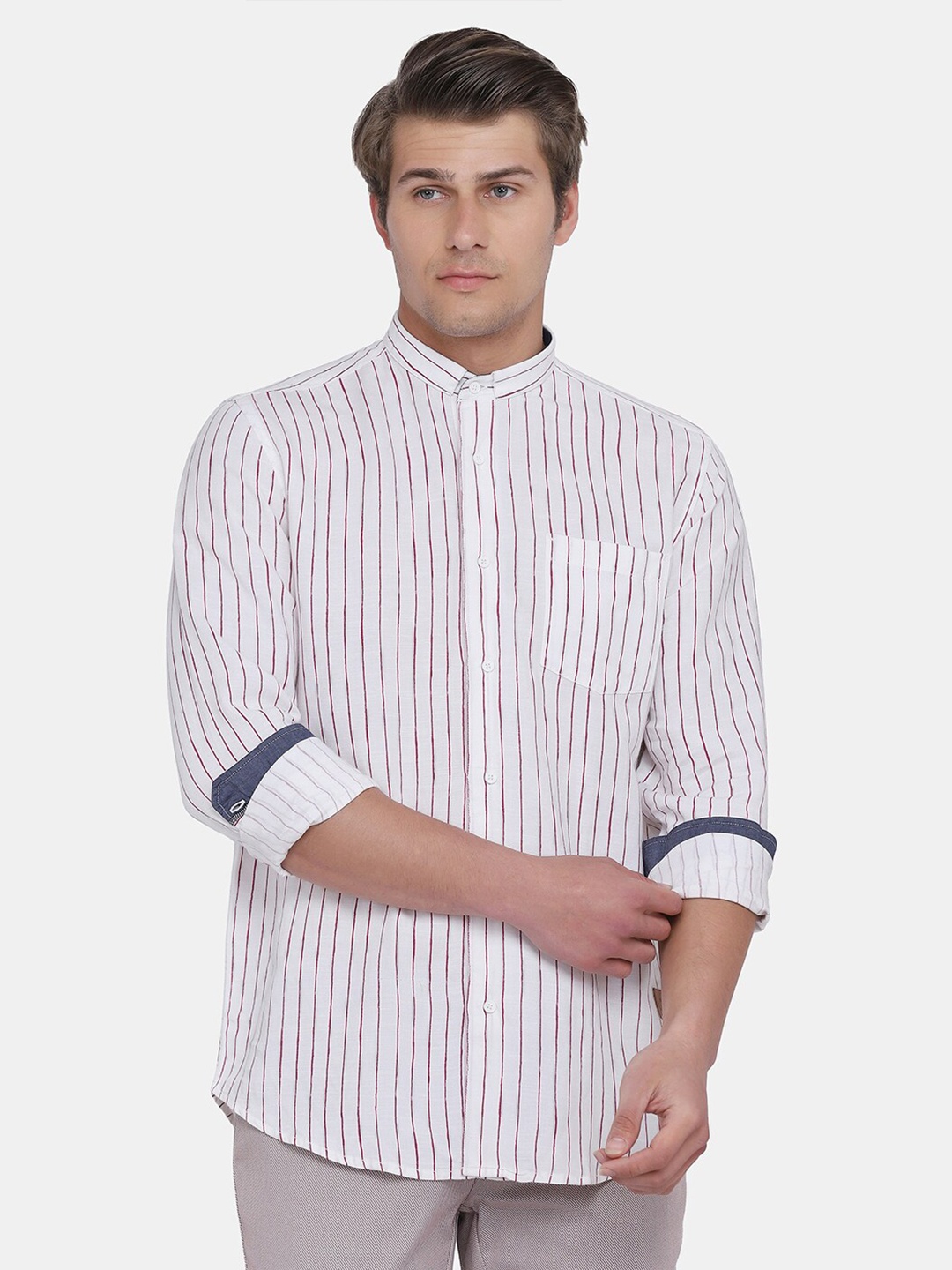 

Blackberrys Men White & Maroon Slim Fit Striped Casual Shirt