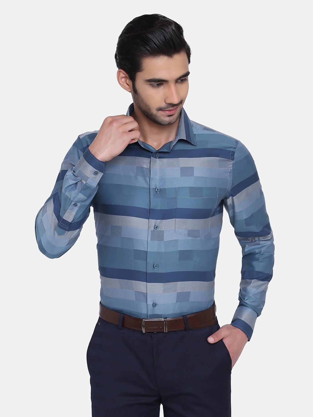 

Blackberrys Men Blue India Slim Fit Horizontal Stripes Striped Formal Shirt