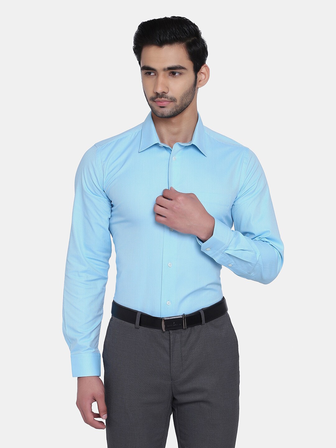 

Blackberrys Men Blue India Slim Fit Formal Shirt