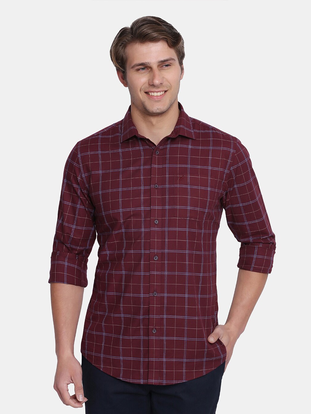 

Blackberrys Men Red & White India Slim Fit Windowpane Checks Checked Casual Shirt