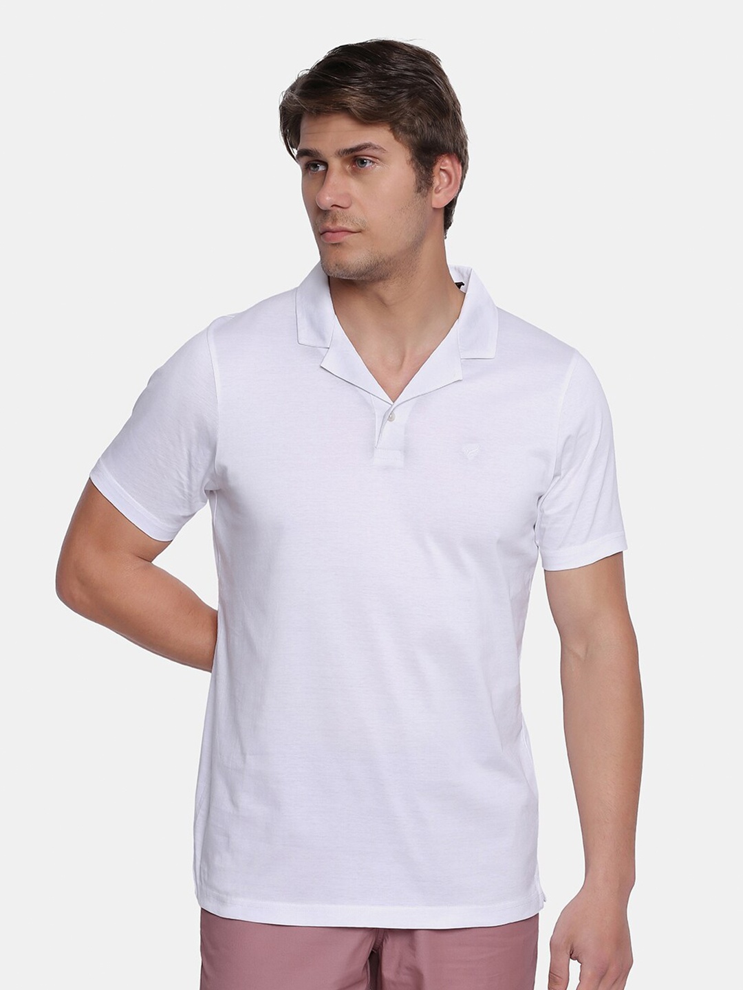 

Blackberrys Men White Polo Collar Slim Fit Cotton T-shirt