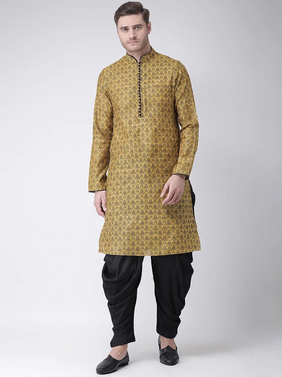 

Chitwan Mohan Men Yellow Ethnic Motifs Printed Kurta with Dhoti Pants