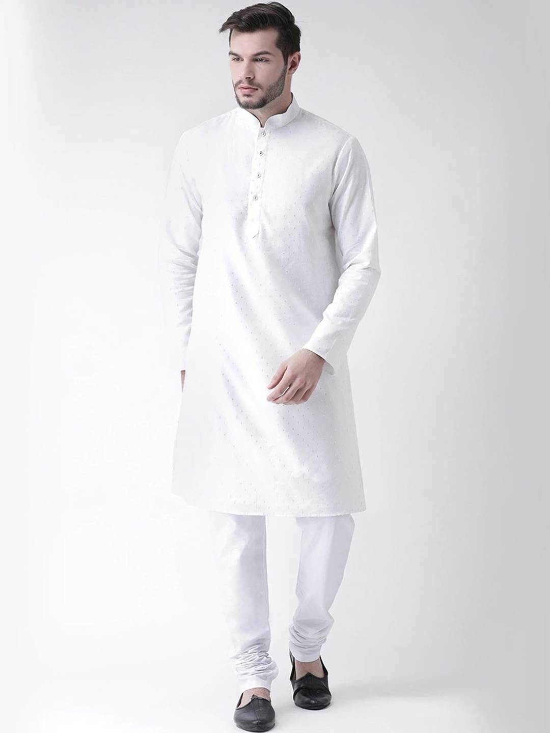 

Chitwan Mohan Men White Pleated Pure Cotton Kurta with Pyjamas