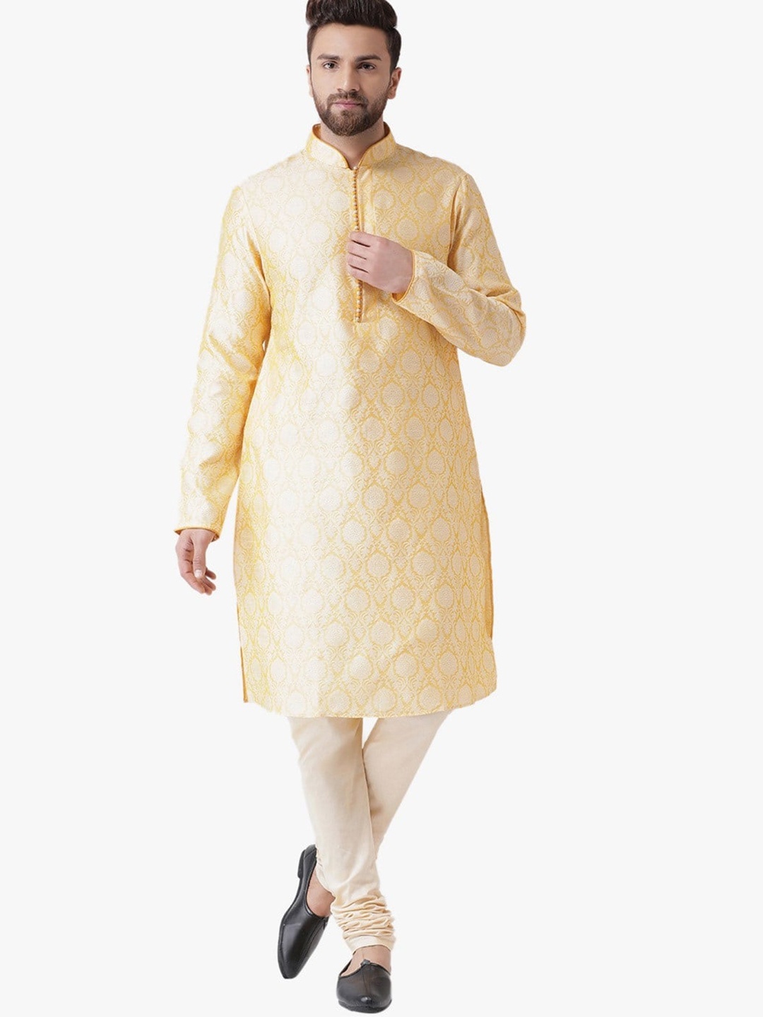 

Chitwan Mohan Men Yellow Dupion Silk Kurta with Pyjamas