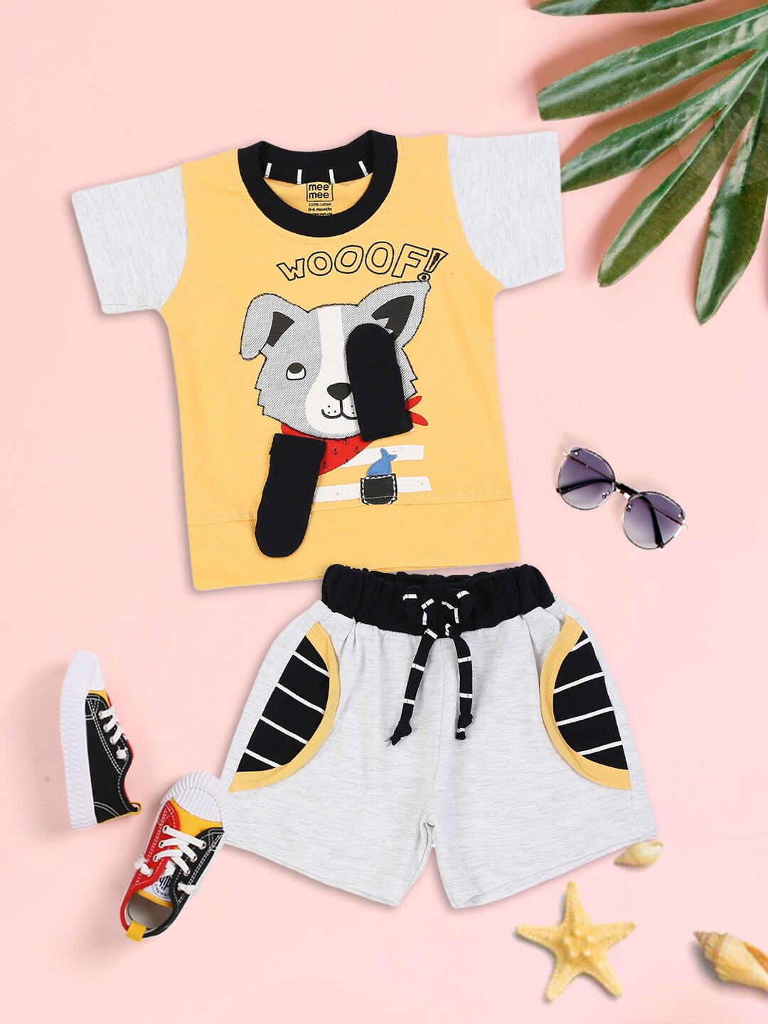 

MeeMee Boys Yellow & Grey Printed T-shirt with Shorts