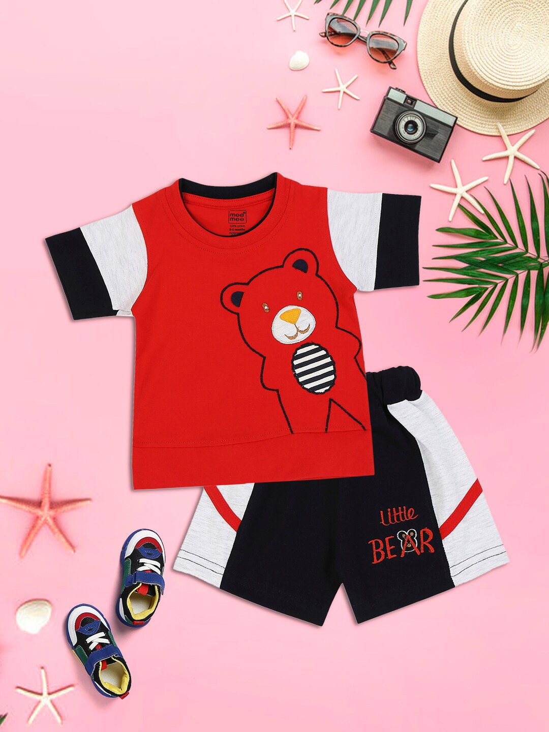 

MeeMee Boys Red & Black Printed Pure Cotton T-shirt with Shorts