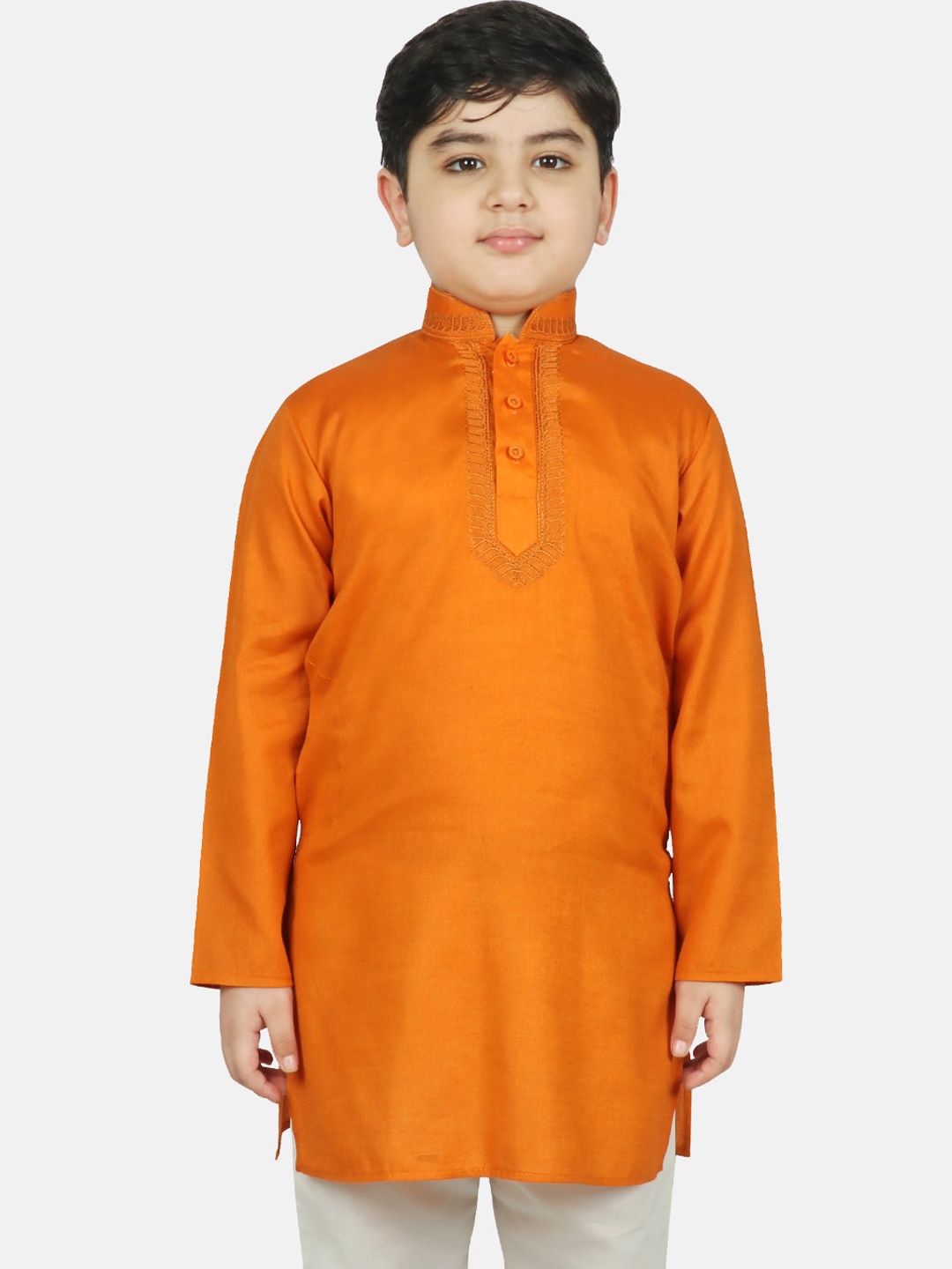 

SG YUVRAJ Boys Rust Solid Straight Kurta