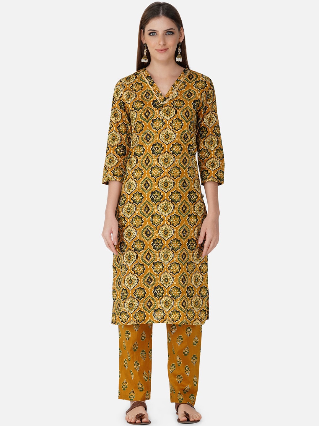 

FABNEST Women Yellow Floral Printed Gotta Patti Pure Cotton Kurti with Palazzos