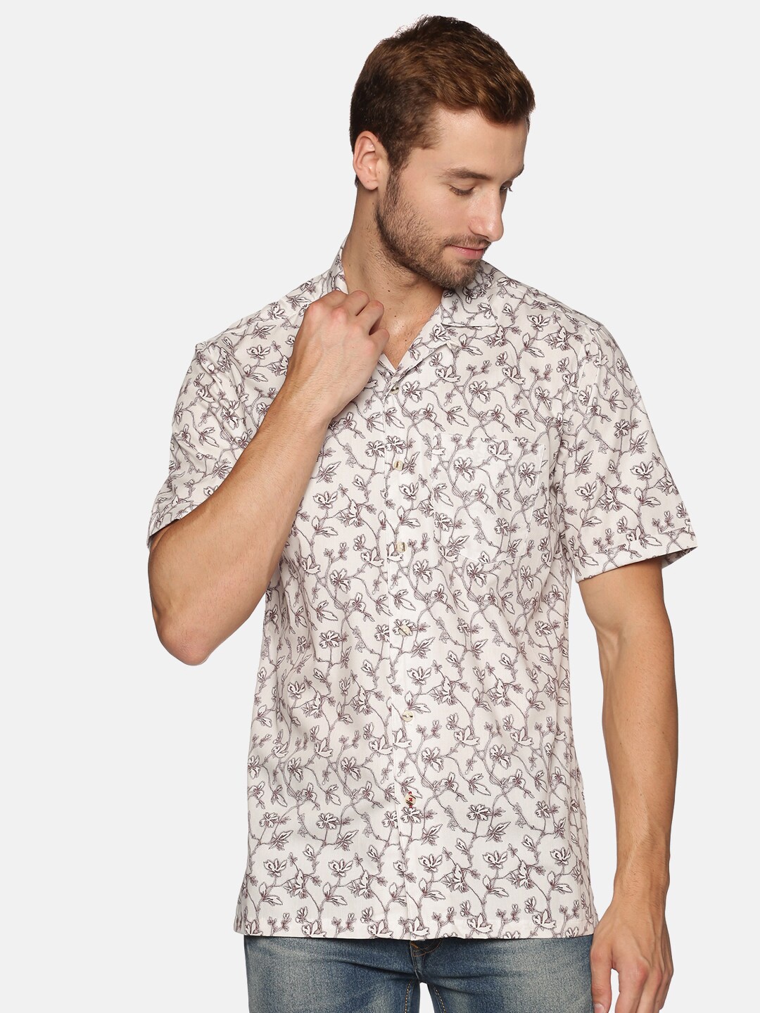 

DON VINO Men Beige Relaxed Floral Printed Casual Shirt