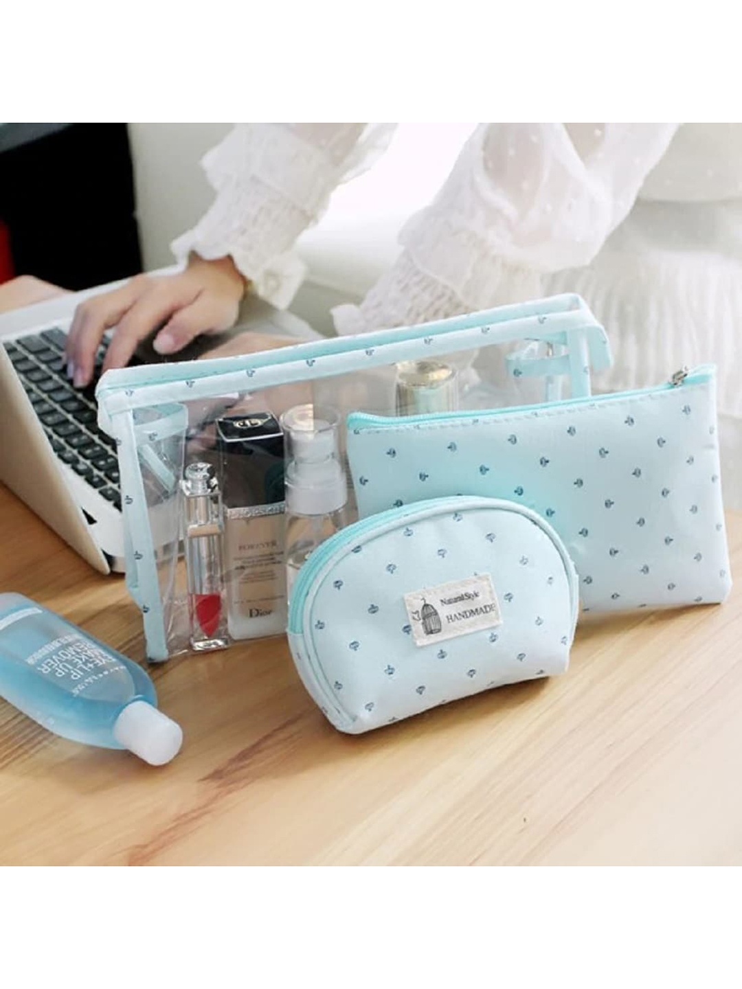 

Awestuffs Set of 3 Blue Portable Travel Toiletry Kits, Green