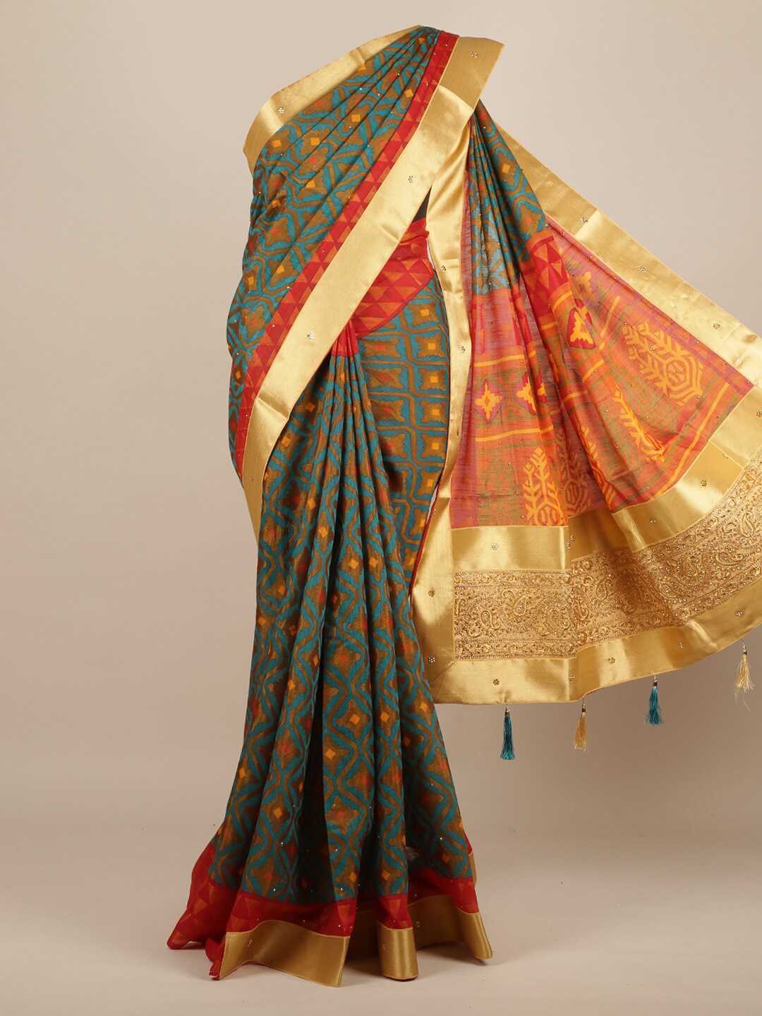 

Pothys Blue & Red Ethnic Motifs Printed Jute Silk Saree