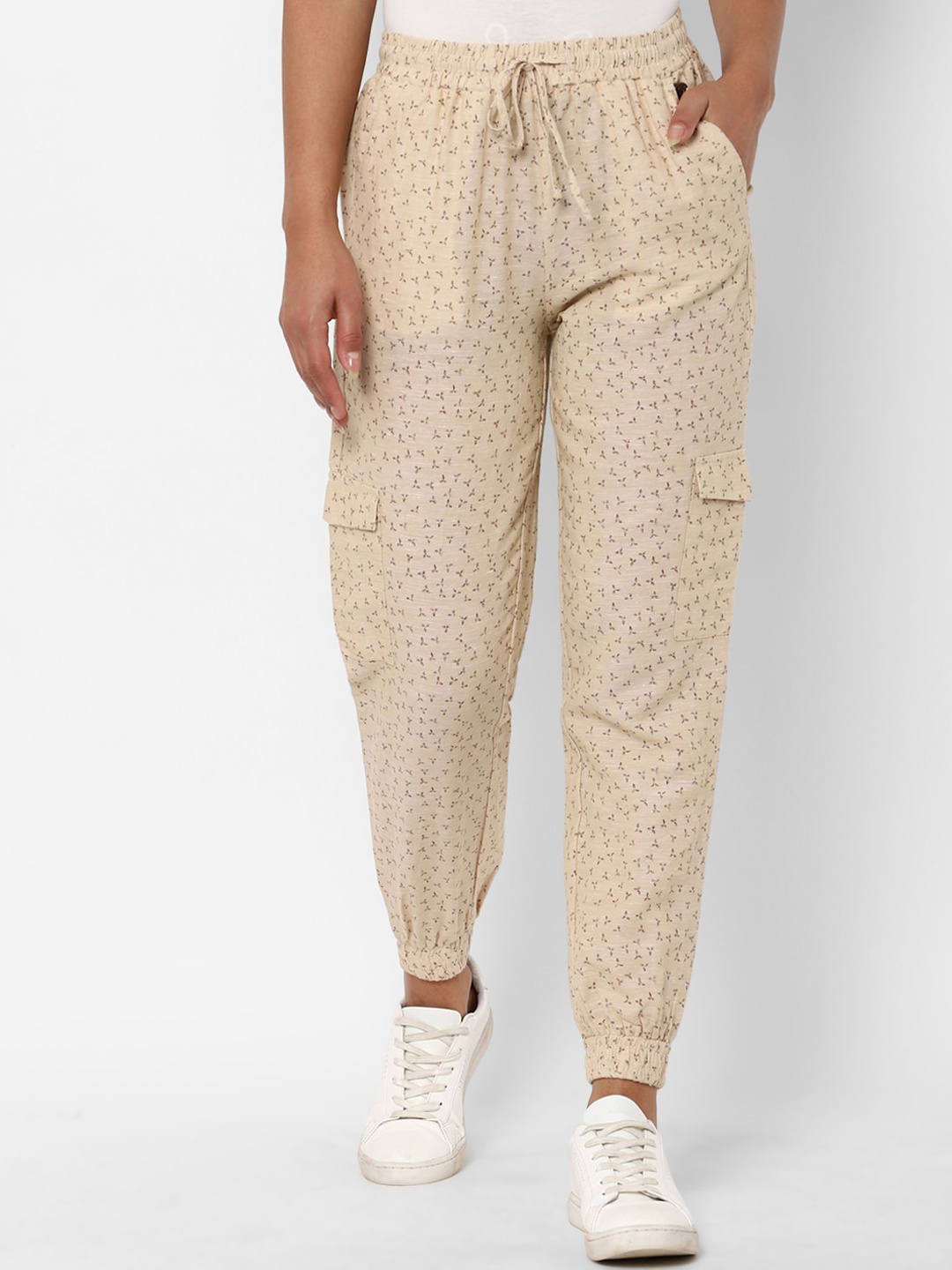 

Allen Solly Woman Cream Regular Fit Floral Printed Cotton Joggers