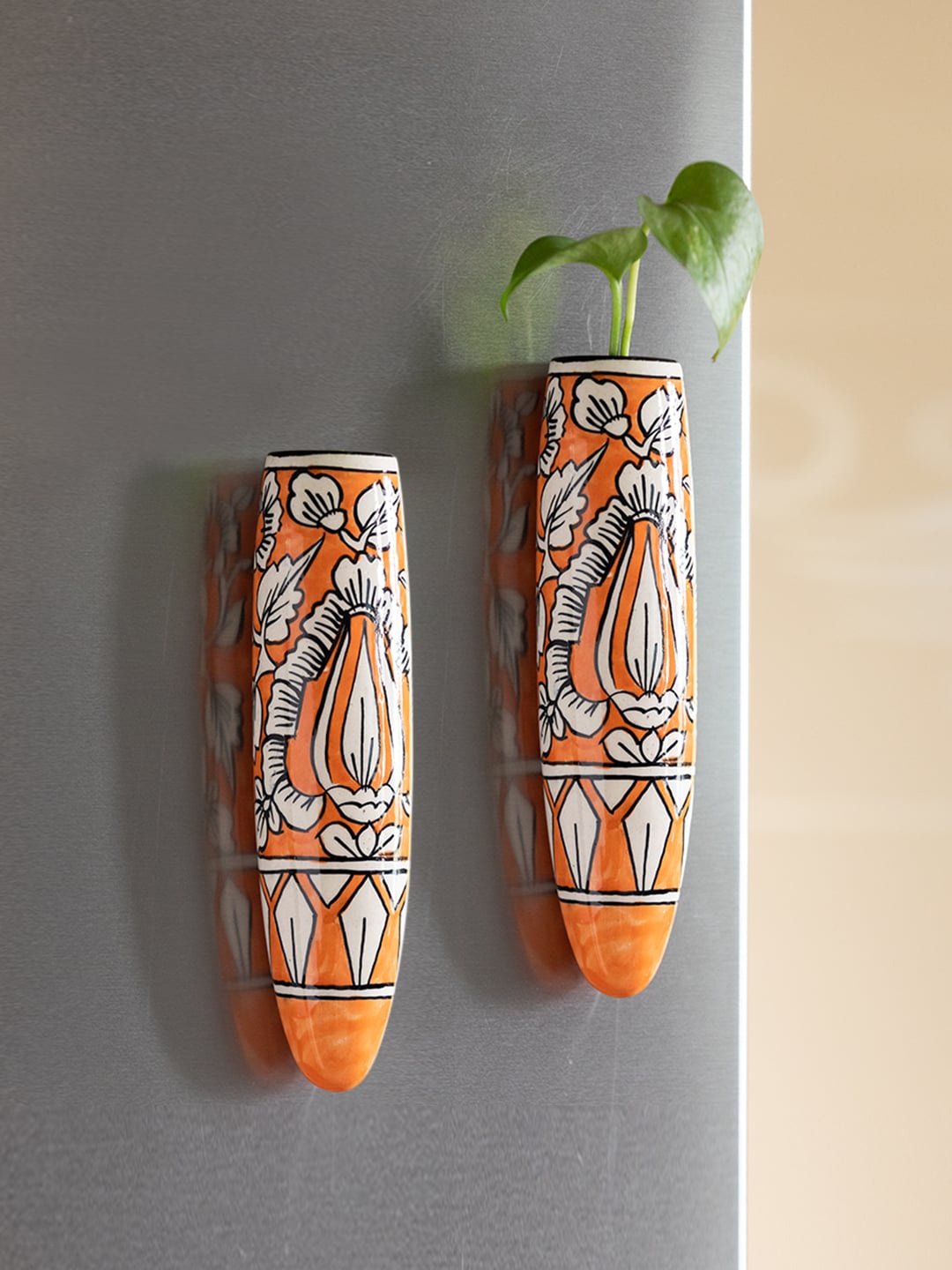 

ExclusiveLane Set Of 2 Orange & White Mughal Saffron Ceramic Magnetic Fridge Planters