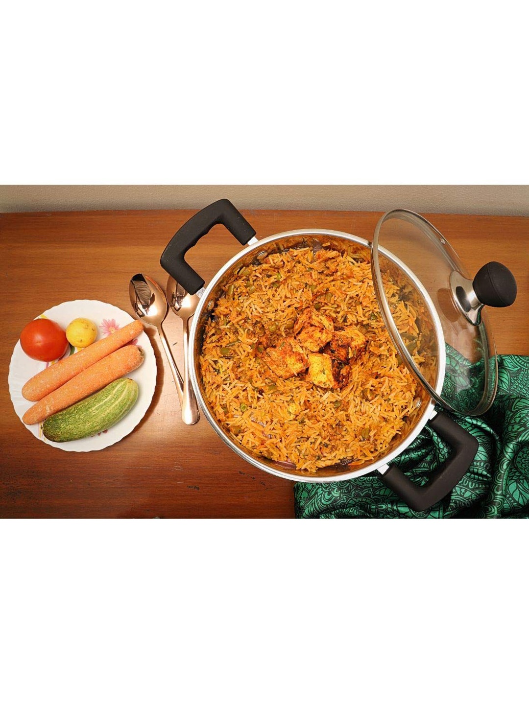 

Sabichi Silver Solid Steel Sauce Pan With Lid