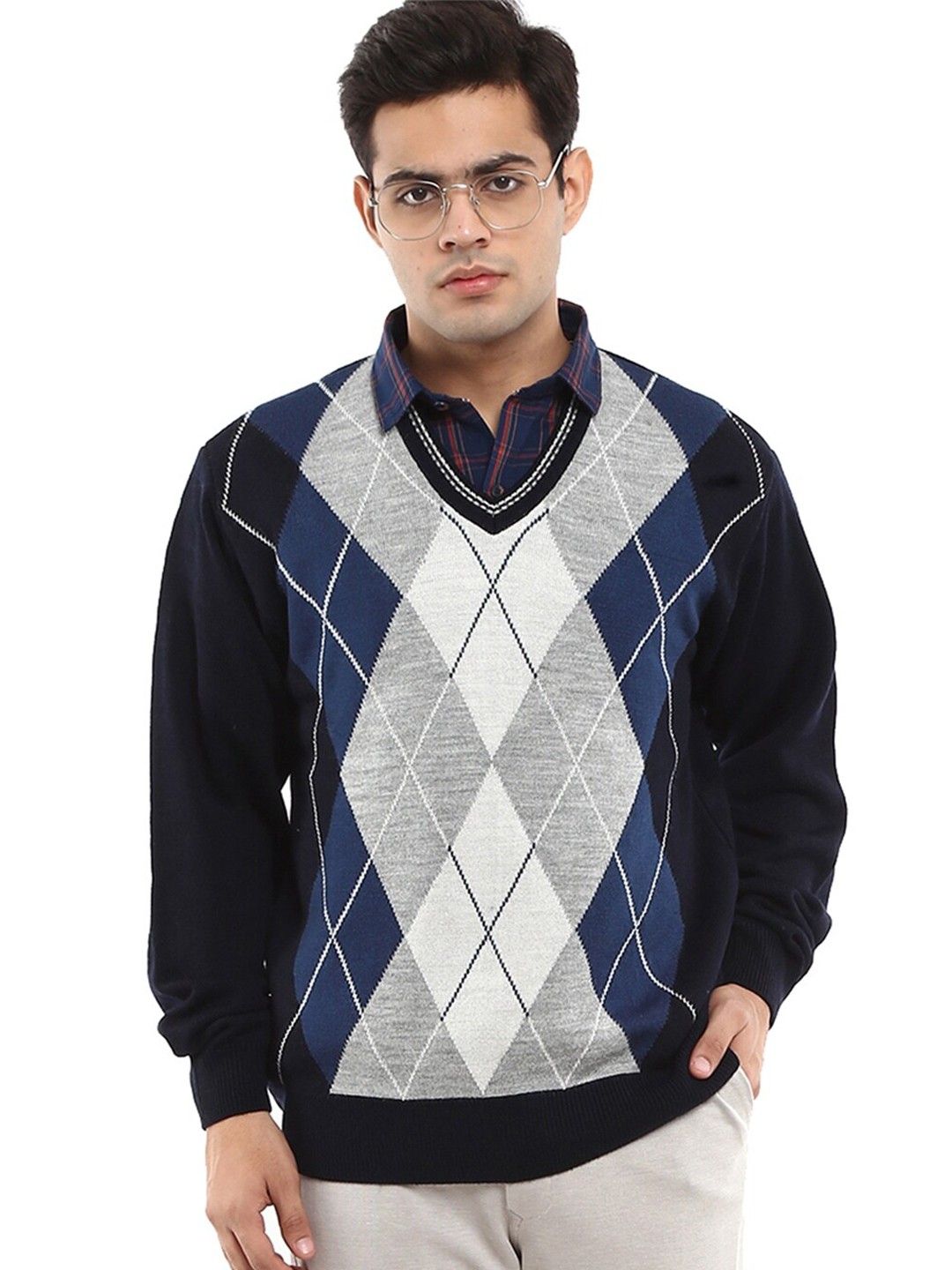 

V-Mart Men Navy Blue & White Cotton Pullover