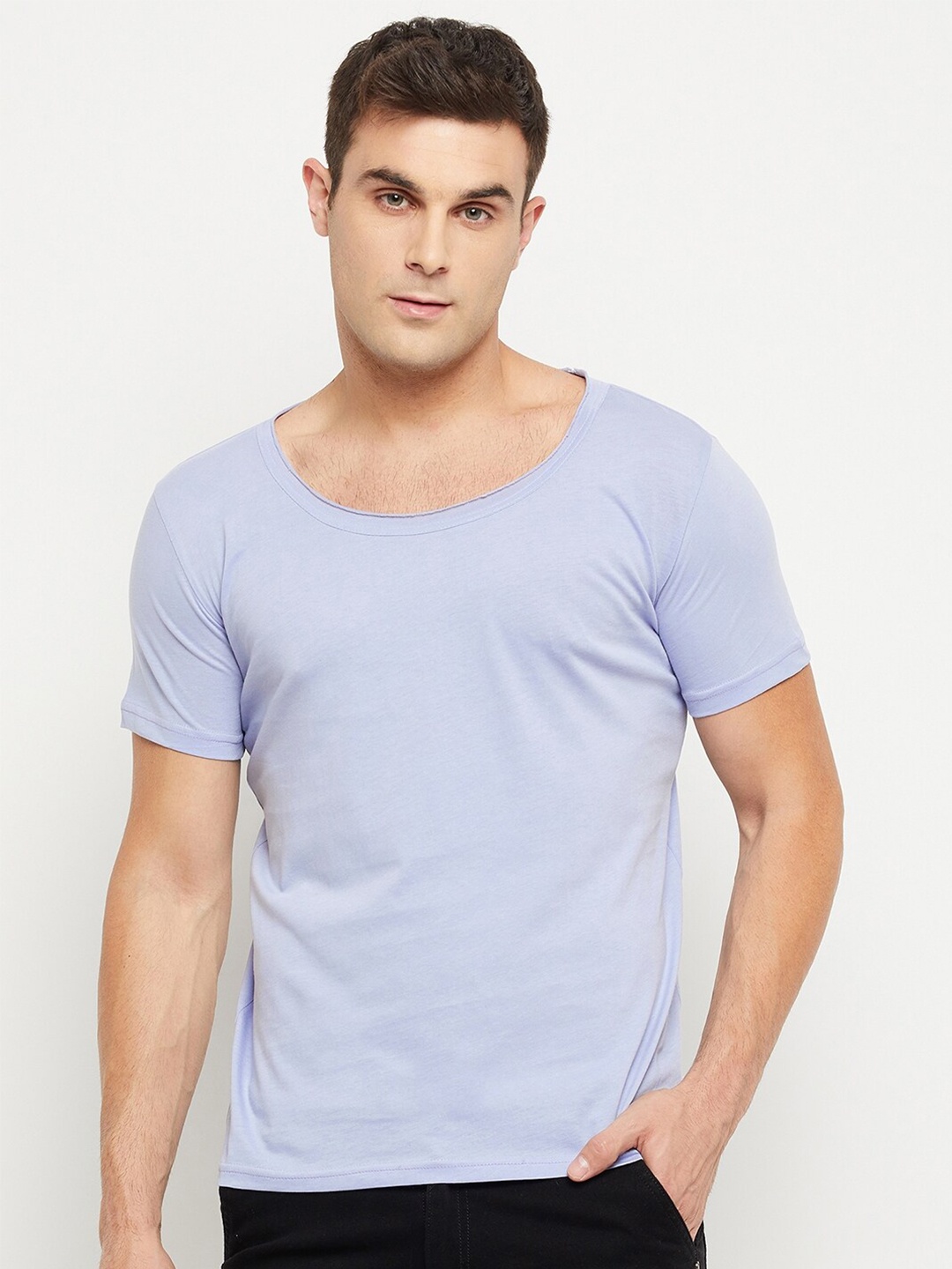 

FUGAZEE Men Lavender Pure Cotton Raw Edge Slim Fit T-shirt