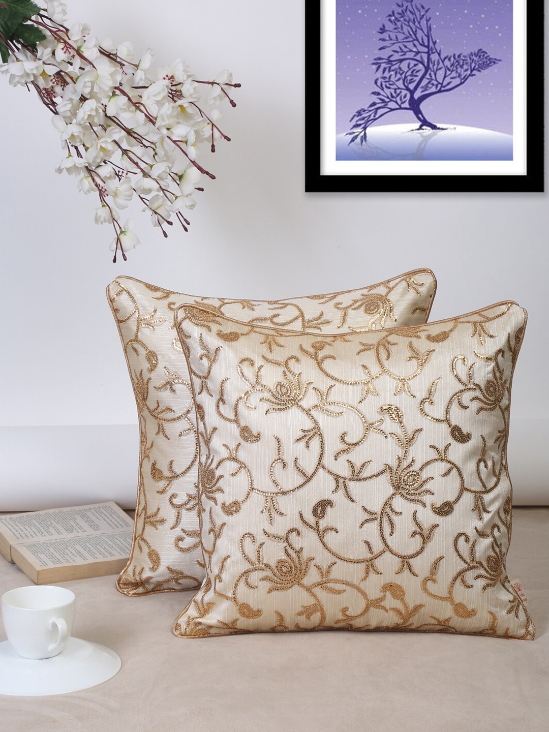 

SAKA DESIGNS Cream-Coloured & Gold-Toned Set of 2 Embellished Square Cushion Covers