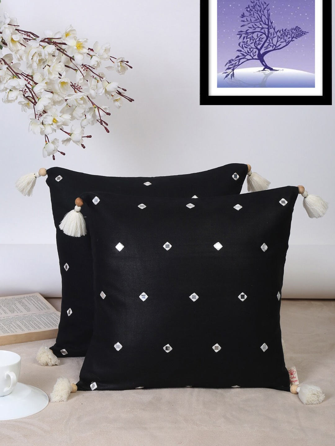 

SAKA DESIGNS Black & White Set of 2 Embroidered Square Cushion Covers