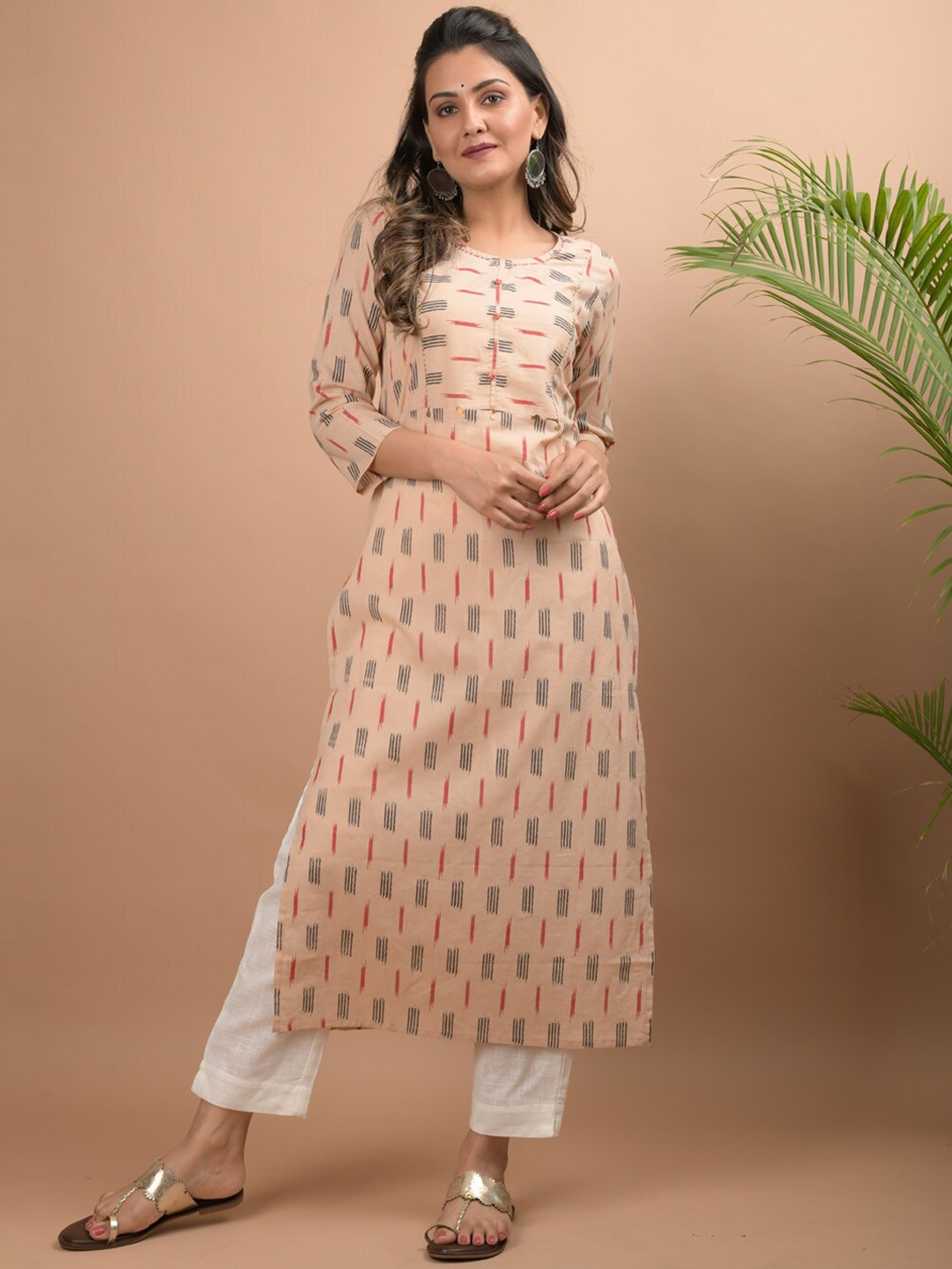 

KAAJH Women Beige Ethnic Motifs Printed Pure Cotton Kurta with Trousers