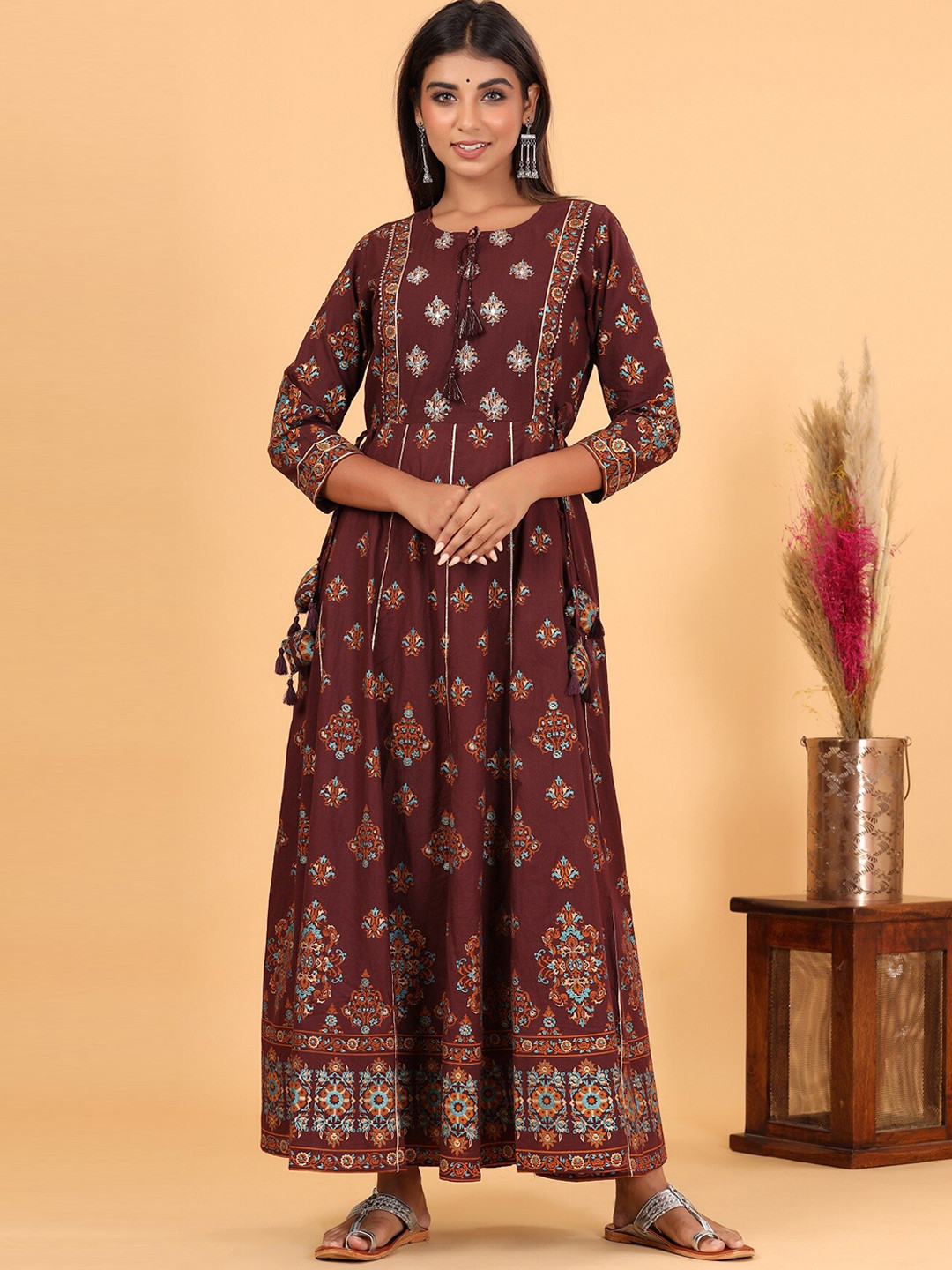 

KAAJH Women Maroon & Blue Ethnic Motifs Printed Cotton Anarkali Kurta
