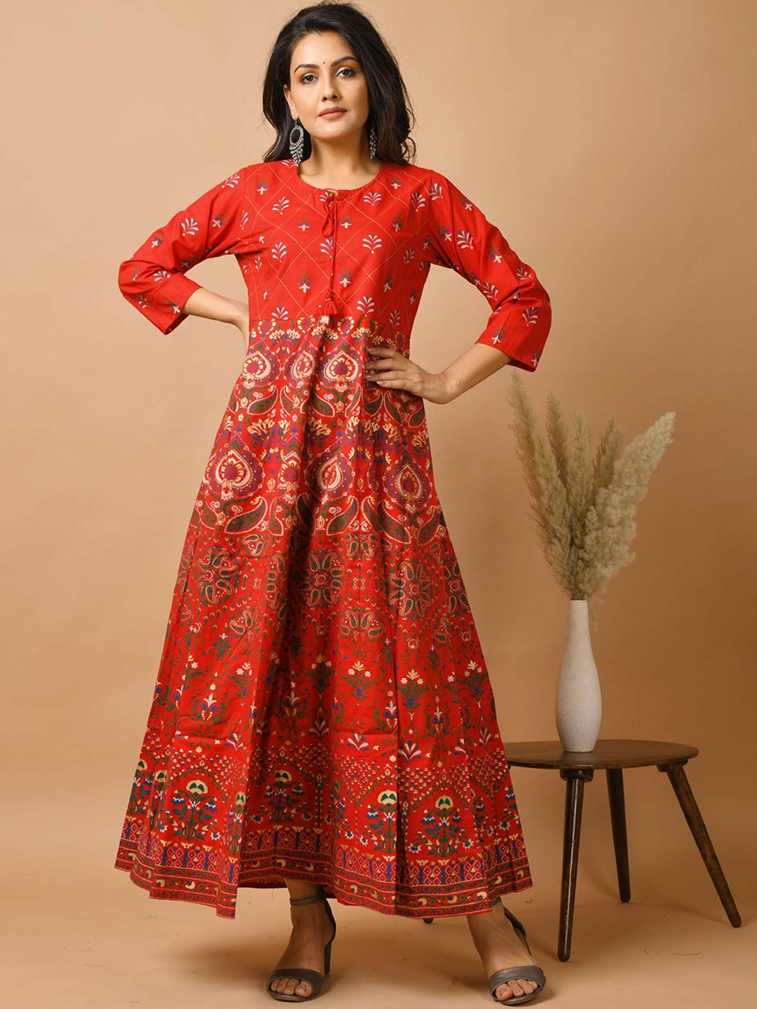 

KAAJH Women Red Ethnic Motif Print Anarkali Kurta