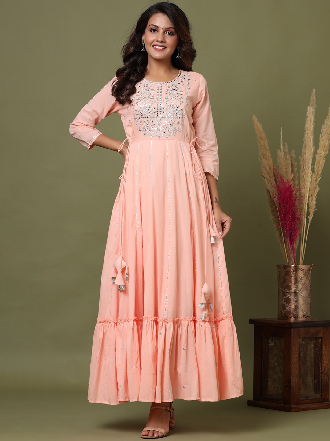 

KAAJH Women Pink Embroidered Cotton Anarkali Kurta