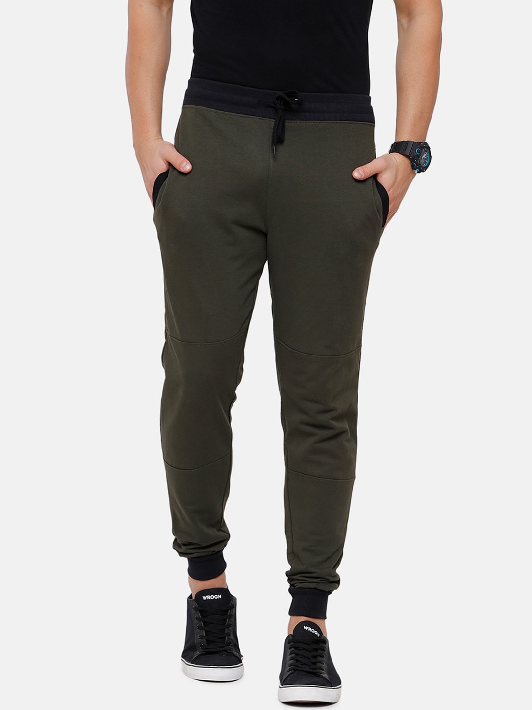 

MADSTO Men Olive Green Solid Pure Cotton Slim-Fit Joggers
