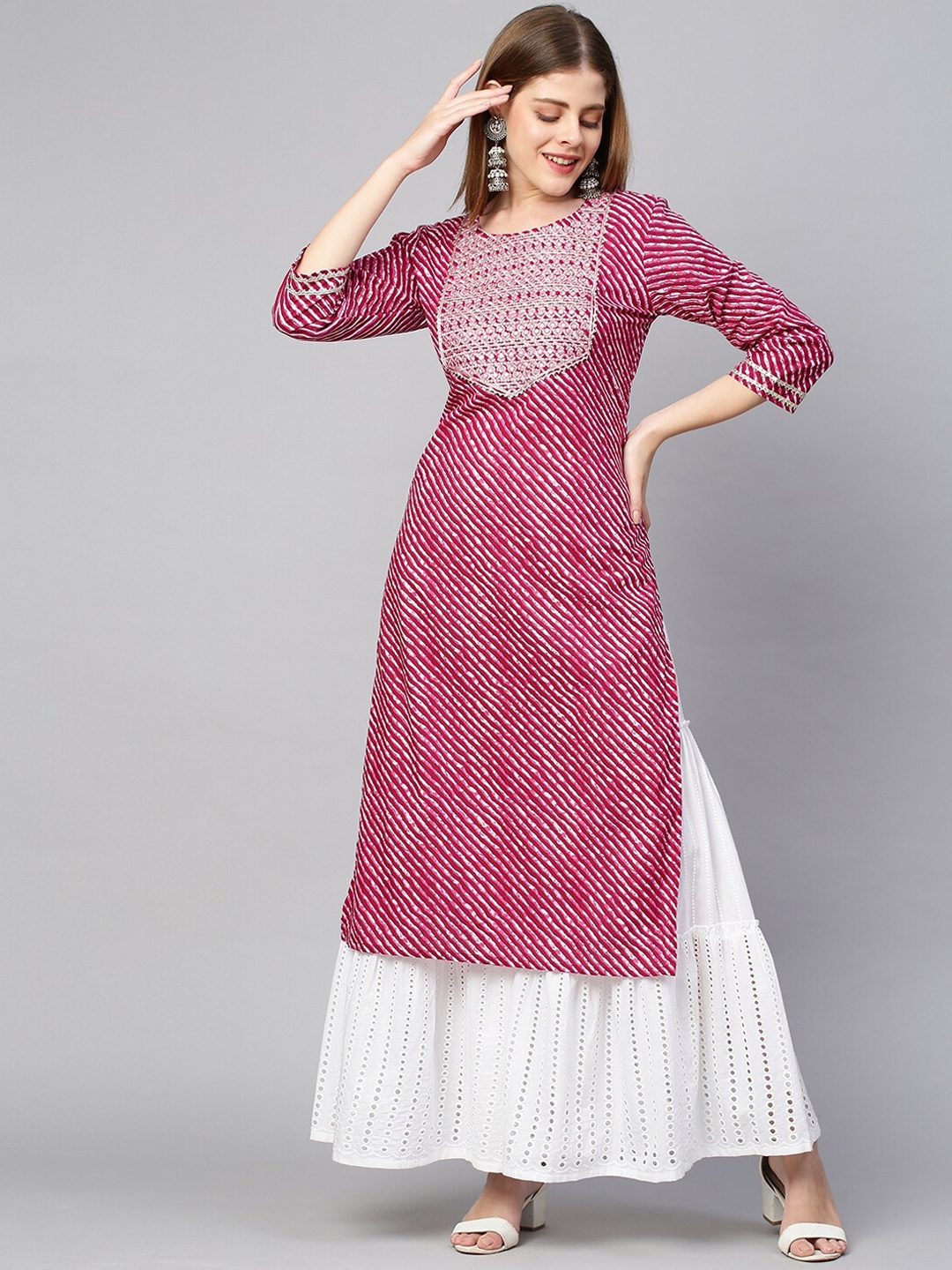 

FASHOR Women Pink & White Geometric Printed Thread Work Kurta