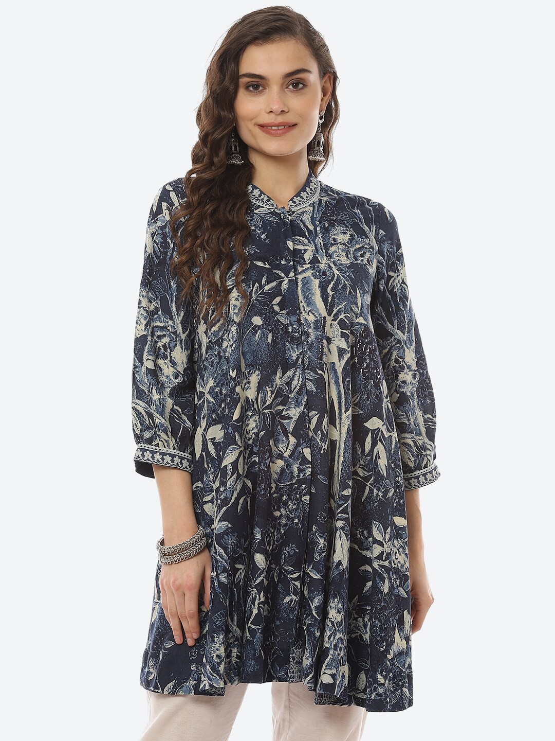 

Biba Navy Blue & Beige Mandarin Collar Printed Tunic