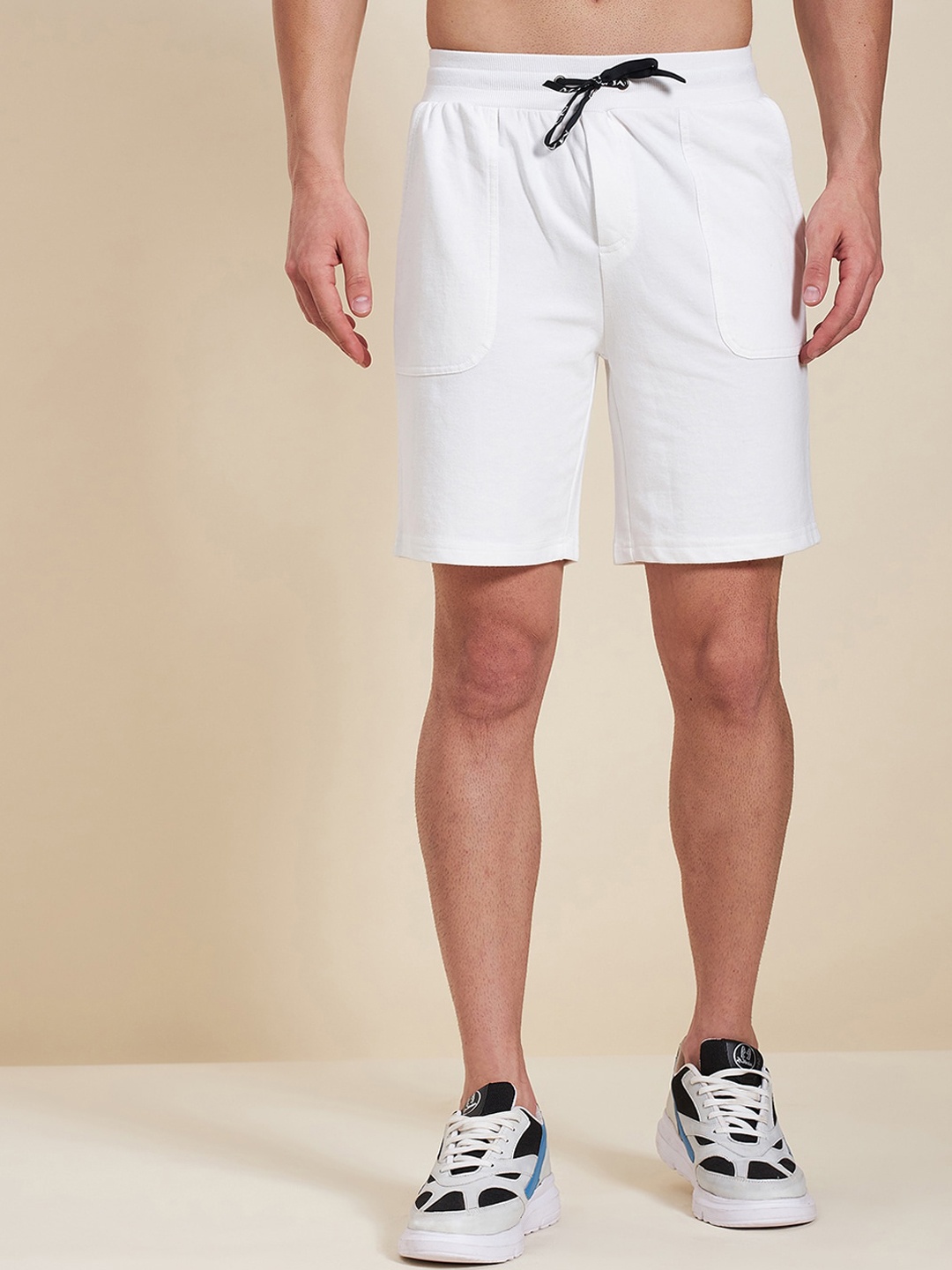 

MASCLN SASSAFRAS Men White High-Rise Shorts