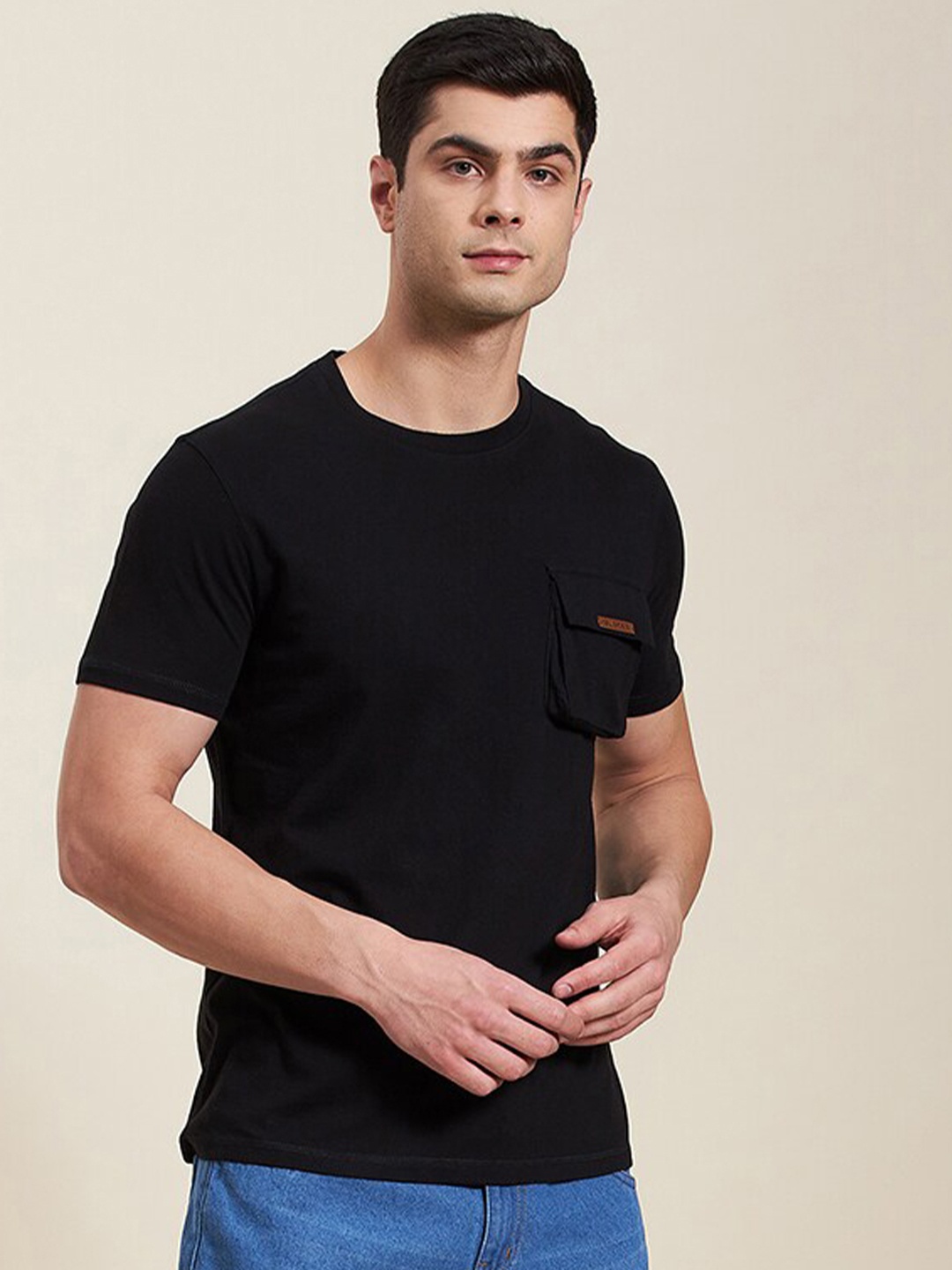 

MASCLN SASSAFRAS Men Black Solid Round Neck Regular Cotton T-shirt