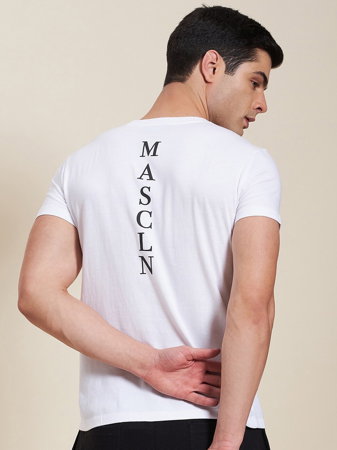 

MASCLN SASSAFRAS Men White Typography Printed Pure Cotton Slim Fit T-shirt