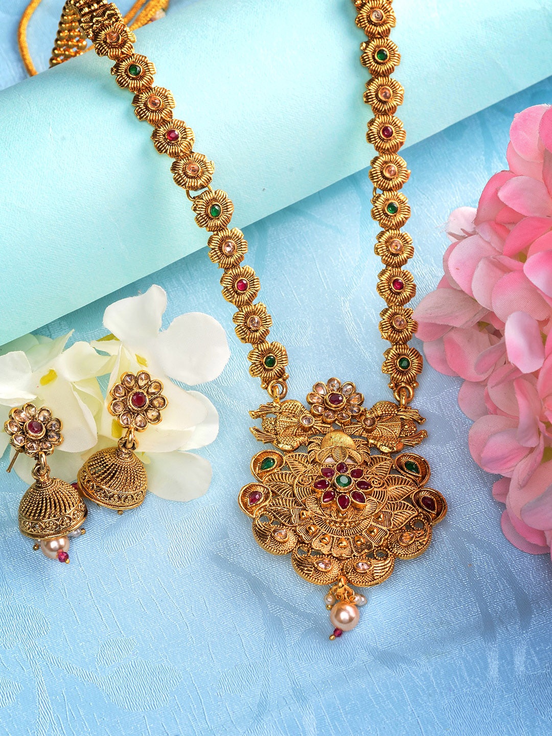 

Saraf RS Jewellery Gold-Plated Kundan Studded Traditional Jewellery Set