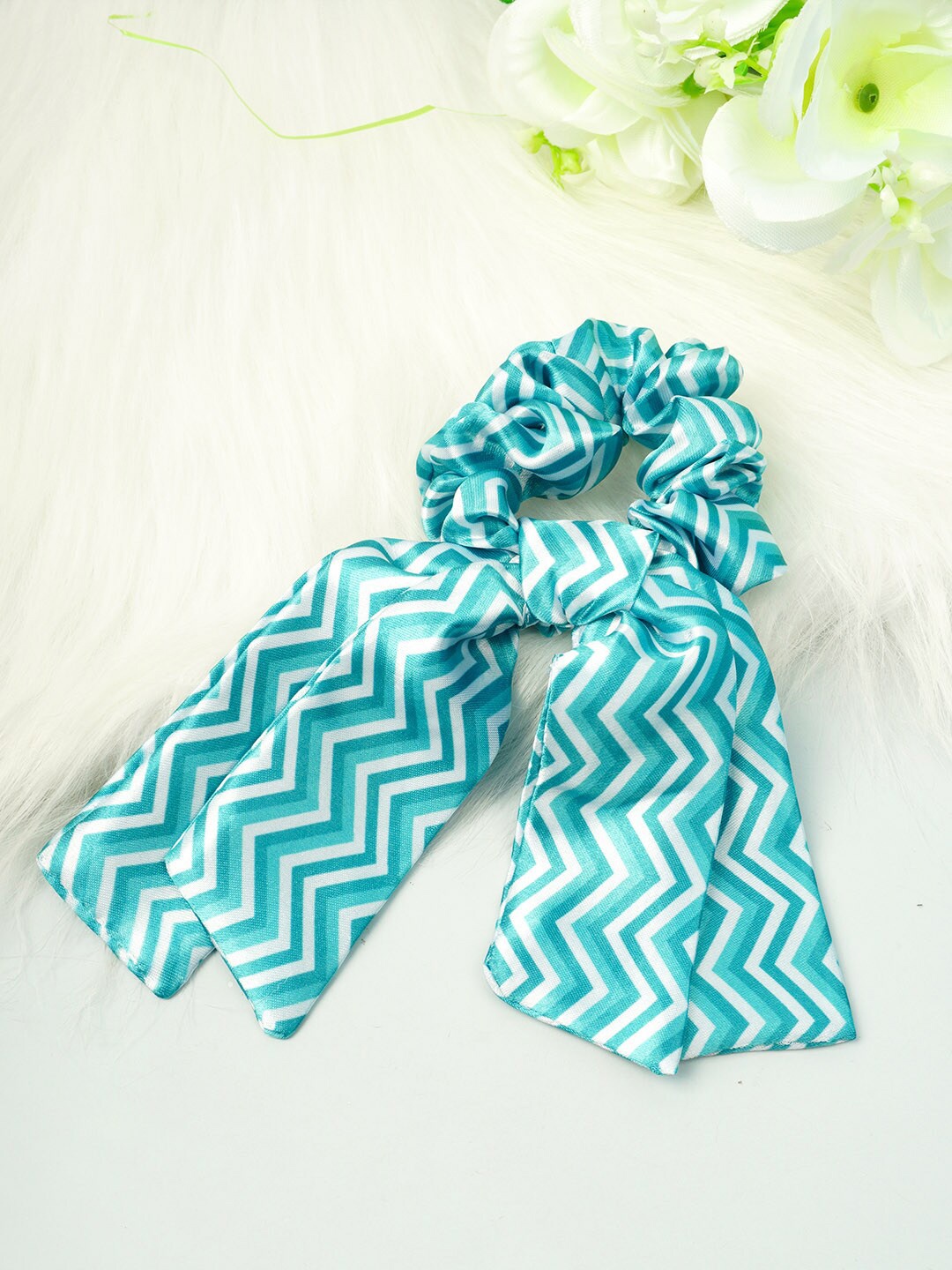 

Ferosh Women Turquoise Blue & White Striped Tail Scrunchie
