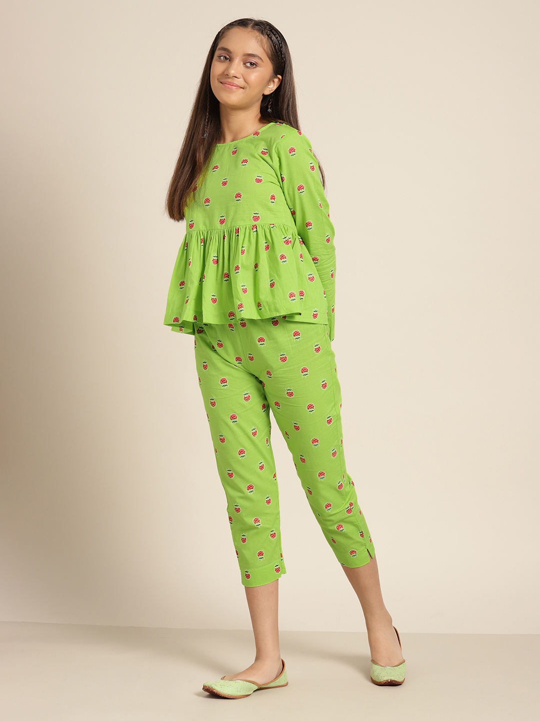 

Sangria Girls Green & Fuchsia Ethnic Printed Pure Cotton A-Line Top with Trousers