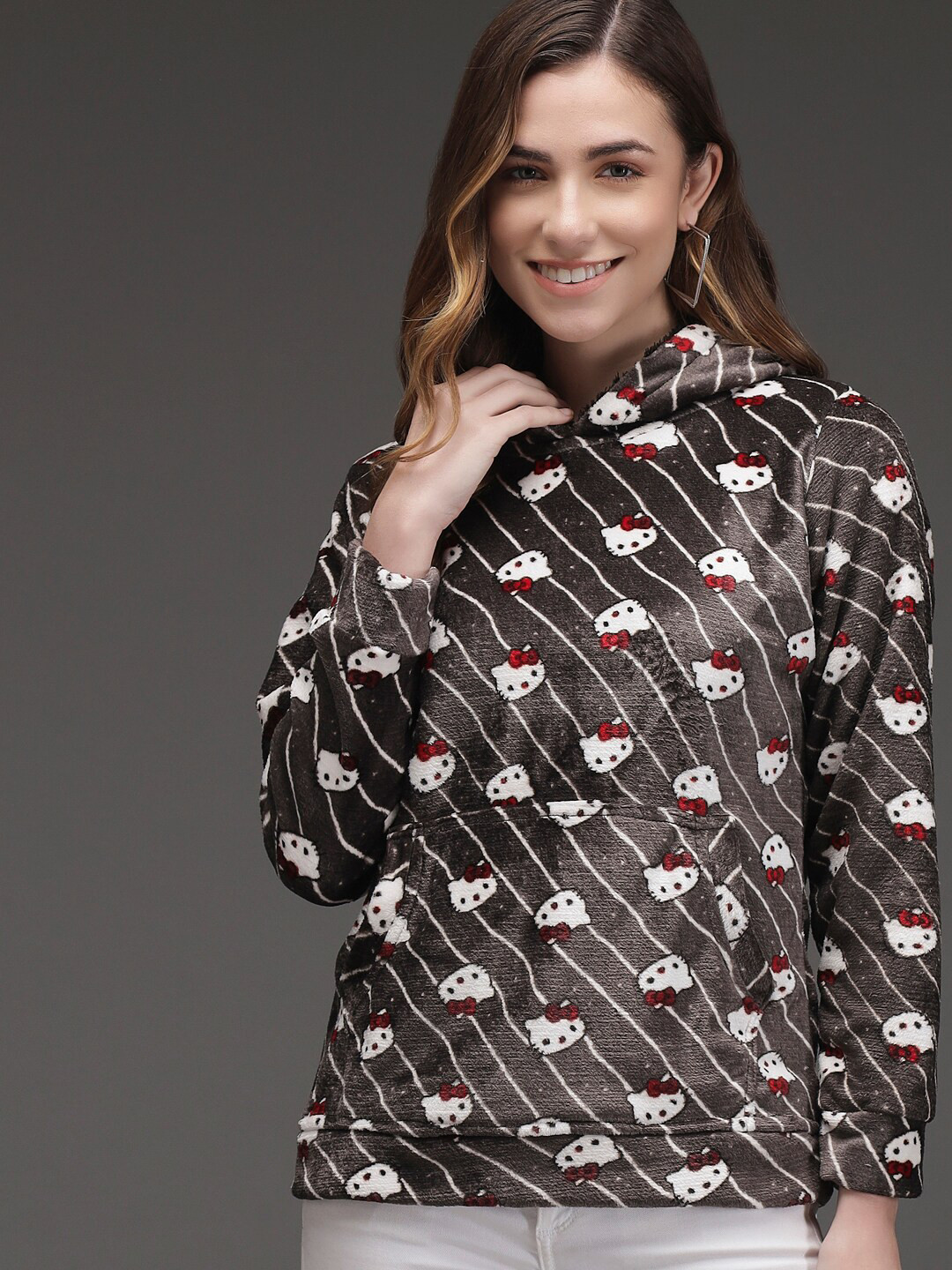 

Darzi Women Black Printed Hooded Sweatshirt