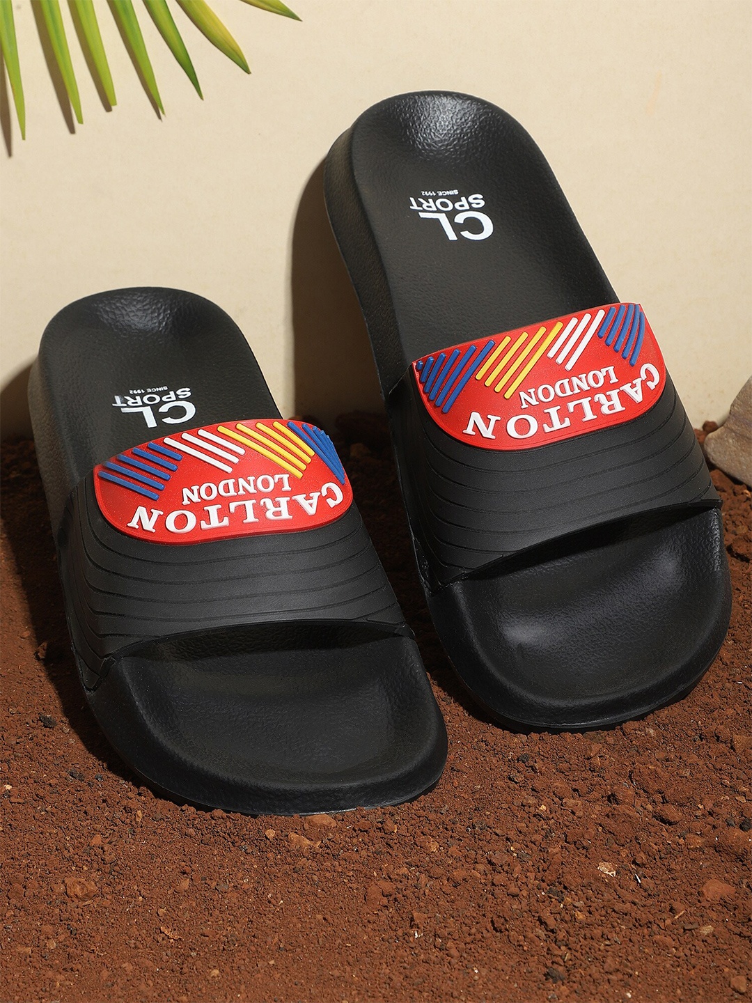 

Carlton London sports Men Black & Red Printed Sliders