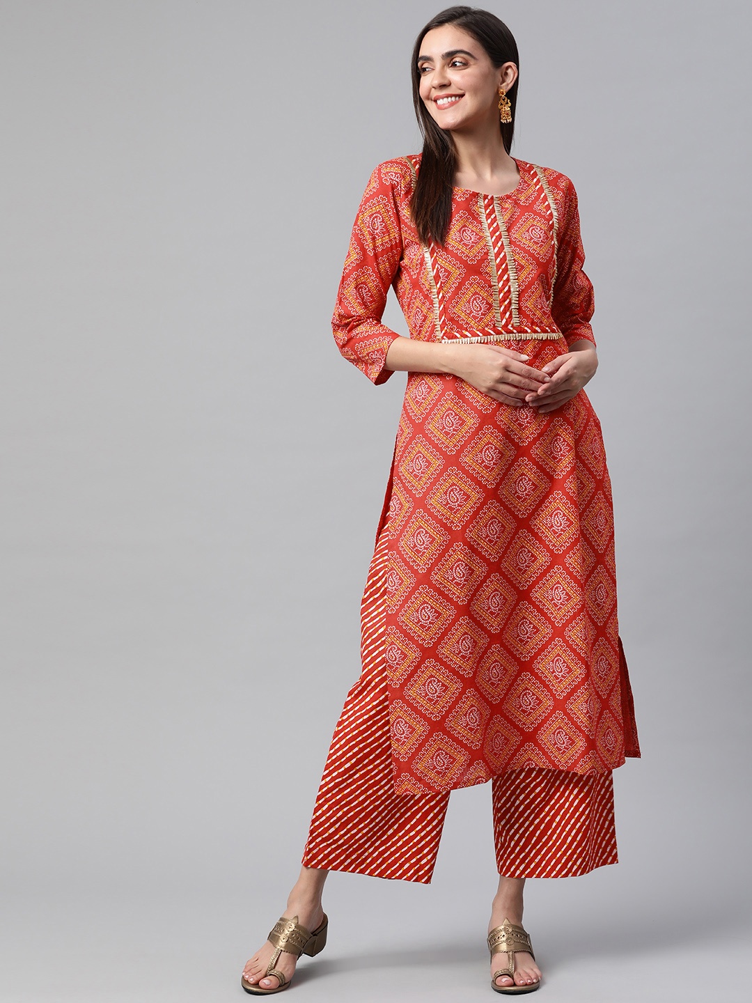 

Somras Women Red Ethnic Motifs Printed Pure Cotton Kurta with Trousers