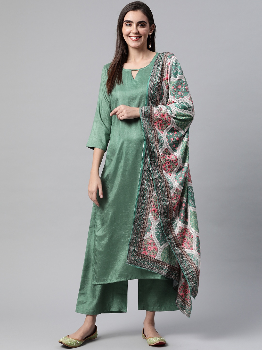 

Somras Women Green Yoke Design Kurta with Trousers & With Dupatta